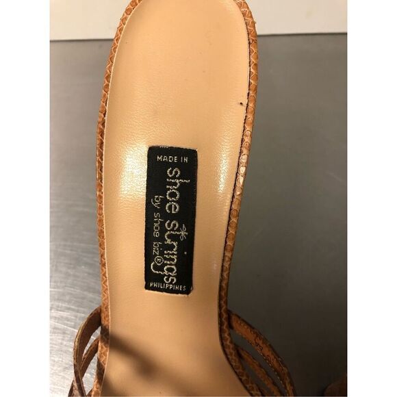 Shoe Strings by Shoe Biz Women’s Open Toe Brown Snakeskin and Leather Heels. No - Picture 5 of 10